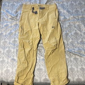 REI HIKING PANTS
